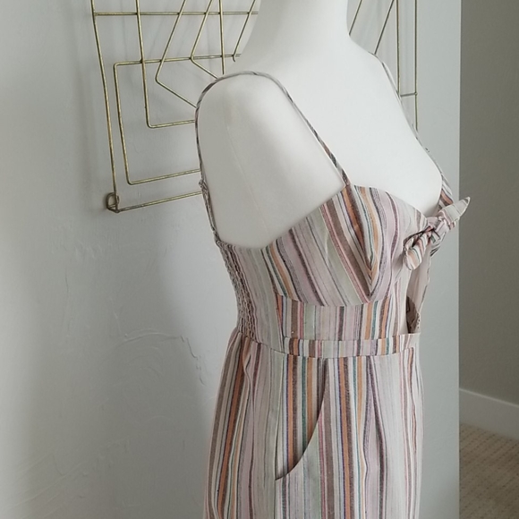 6 Shore Road Bayside Linen Jumpsuit (Size M) - Picture 4 of 9